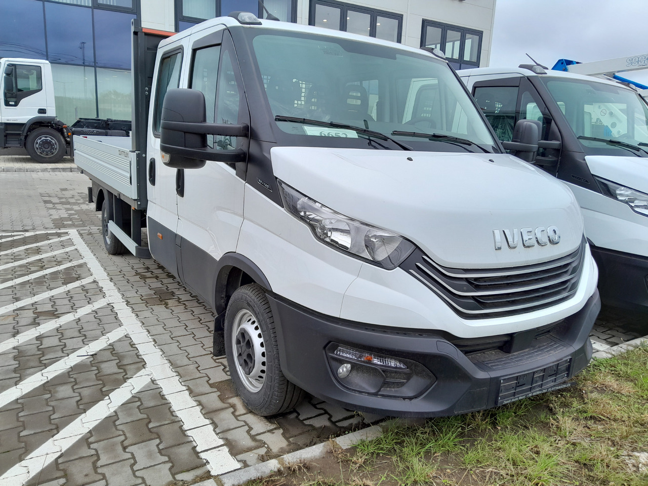 Iveco Daila 35 Daily C 18 H 3450 - Automašīna ar kravas platformu: foto 3 Iveco Daila 35 Daily C 18 H 3450 - Automašīna ar kravas platformu: foto 3