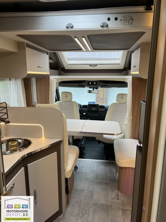 Ahorn Alaska TD Plus Aufl. 4to & Luftfed. & Hubbett - Daļēji integrētais kemperis: foto 3 Ahorn Alaska TD Plus Aufl. 4to & Luftfed. & Hubbett - Daļēji integrētais kemperis: foto 3