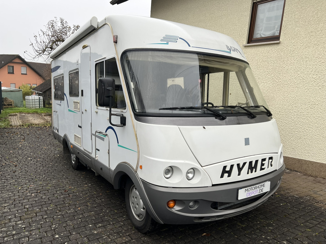 HYMER / ERIBA B-Klasse 574 incl. Hubbett - Markise - 3,85 to - Integrēts kemperis: foto 1 HYMER / ERIBA B-Klasse 574 incl. Hubbett - Markise - 3,85 to - Integrēts kemperis: foto 1