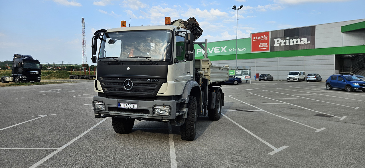 MERCEDES-BENZ Axor 1833 4x4 - Kravas auto ar manipulatoru: foto 4 MERCEDES-BENZ Axor 1833 4x4 - Kravas auto ar manipulatoru: foto 4