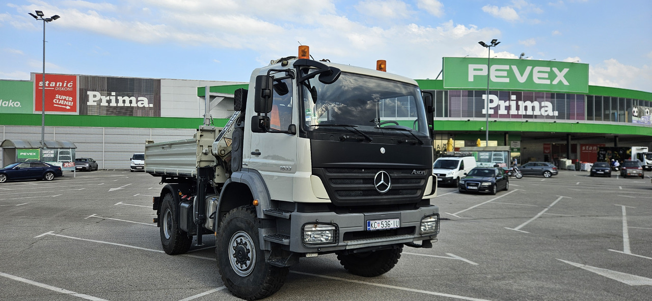 MERCEDES-BENZ Axor 1833 4x4 - Kravas auto ar manipulatoru: foto 3 MERCEDES-BENZ Axor 1833 4x4 - Kravas auto ar manipulatoru: foto 3