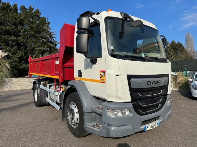 DAF LF 320 - EURO 6 - Kravas automašīna pašizgāzējs: foto 1 DAF LF 320 - EURO 6 - Kravas automašīna pašizgāzējs: foto 1