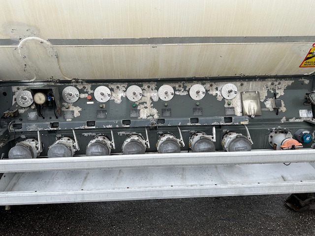 TRAILOR HYDROCARBURES 38000L - Puspiekabe cisterna: foto 5 TRAILOR HYDROCARBURES 38000L - Puspiekabe cisterna: foto 5