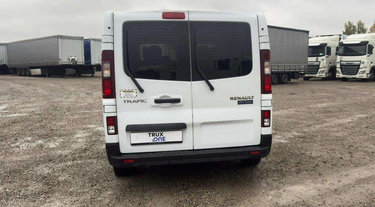 Renault Trafic - Mikroautobuss, Pasažieru furgons: foto 5 Renault Trafic - Mikroautobuss, Pasažieru furgons: foto 5