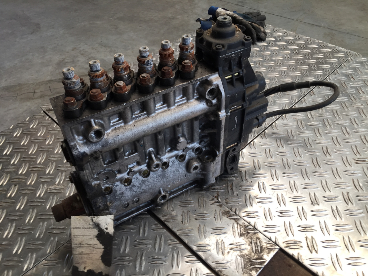 Degvielas sūknis - Kravas automašīna Gebrauchte Elektr. Einspritzpumpe MAN 19.403, F2000, Artikel - Nr. : 51.11103 - 7591: foto 6 Degvielas sūknis - Kravas automašīna Gebrauchte Elektr. Einspritzpumpe MAN 19.403, F2000, Artikel - Nr. : 51.11103 - 7591: foto 6