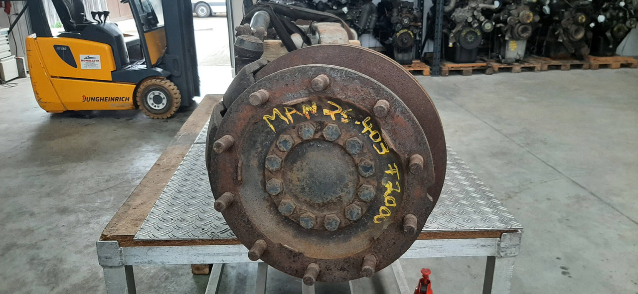 Gebrauchte MAN 26.403, F2000, Vorderachse, Artikel - Nr. : 81.99999 - 9999 - Priekšējā ass - Kravas automašīna: foto 4 Gebrauchte MAN 26.403, F2000, Vorderachse, Artikel - Nr. : 81.99999 - 9999 - Priekšējā ass - Kravas automašīna: foto 4