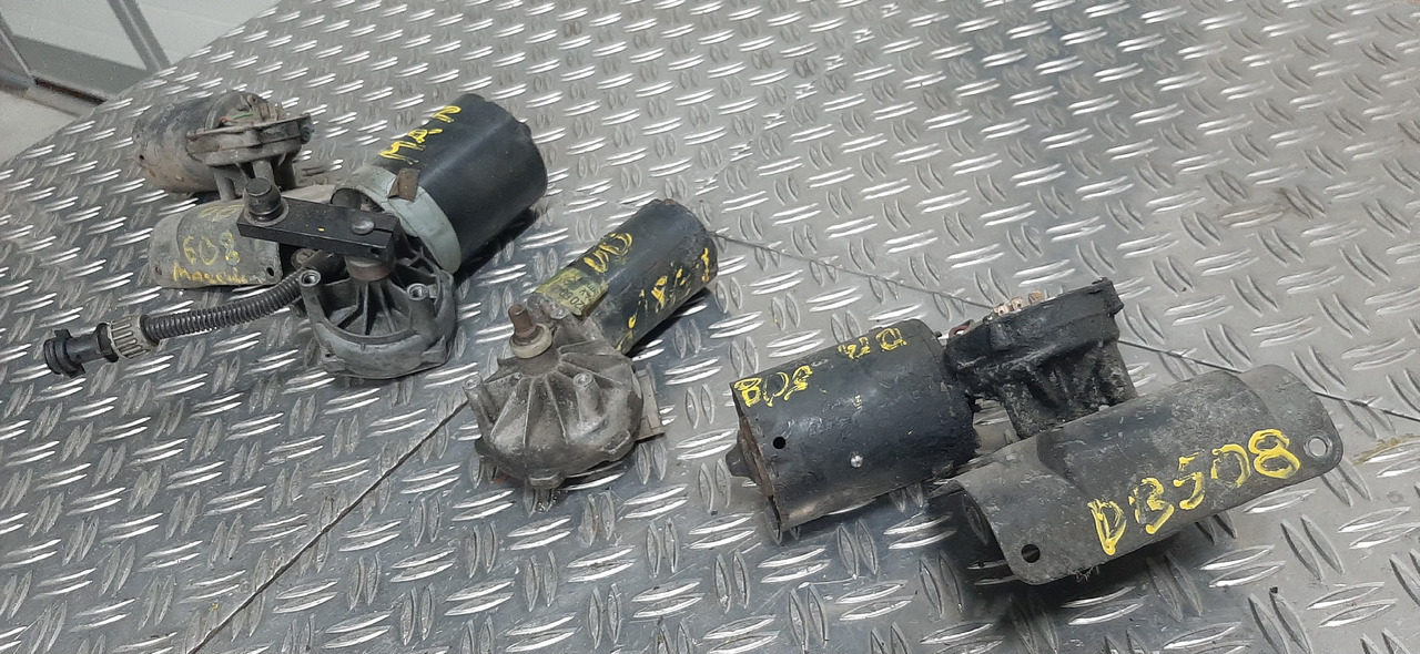 Gebrauchte Scheibenwischer - Motoren, MAN, DB, Artikel - Nr. : 81.99999 - 9999 - Stikla tīrītājs - Kravas automašīna: foto 3 Gebrauchte Scheibenwischer - Motoren, MAN, DB, Artikel - Nr. : 81.99999 - 9999 - Stikla tīrītājs - Kravas automašīna: foto 3