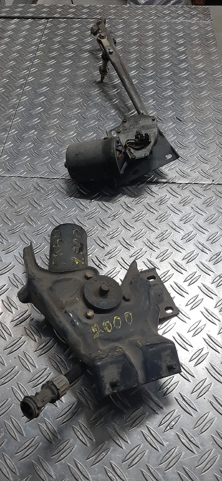 Gebrauchter DB 808 und MAN F 2000 Wischermotor mit Gestänge , Artikel - Nr. : 81.99999 - 9999 - Stikla tīrītājs - Kravas automašīna: foto 3 Gebrauchter DB 808 und MAN F 2000 Wischermotor mit Gestänge , Artikel - Nr. : 81.99999 - 9999 - Stikla tīrītājs - Kravas automašīna: foto 3