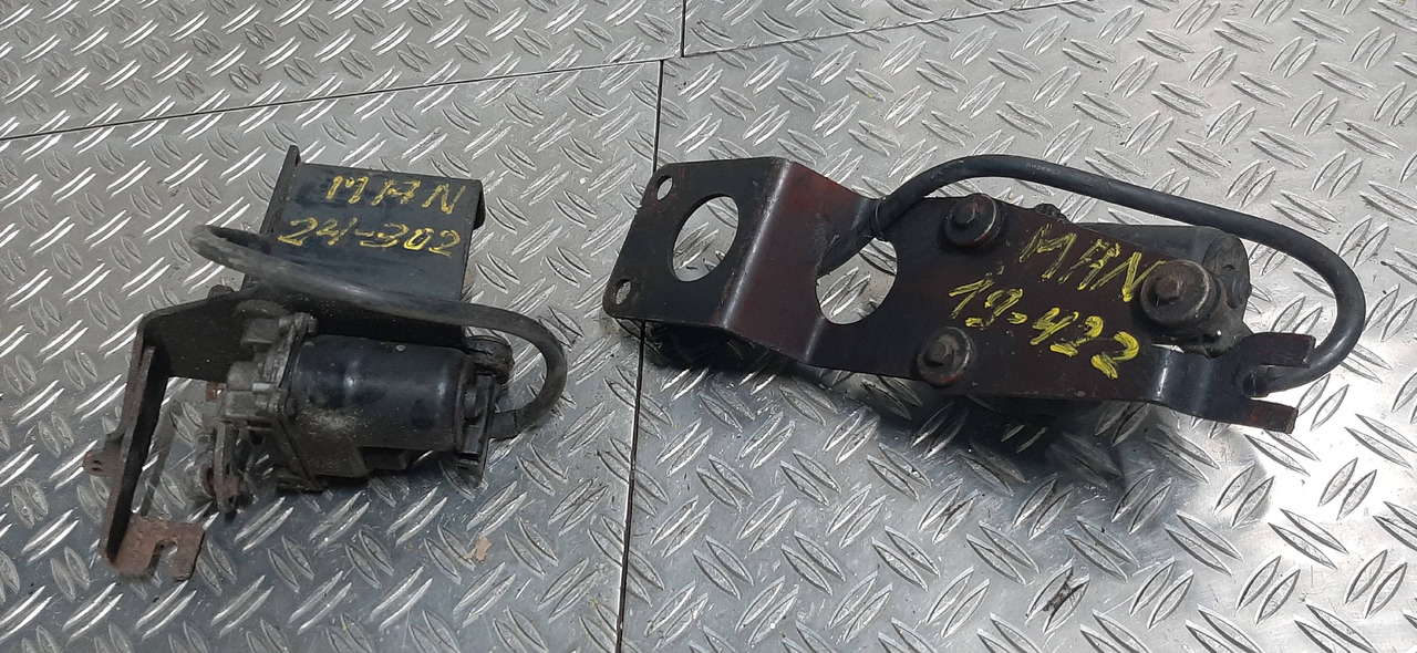 Gebrauchter MAN 19.422 und 24.302 Wischermotor, Artikel - Nr. : 81.99999 - 9999 - Stikla tīrītājs - Kravas automašīna: foto 1 Gebrauchter MAN 19.422 und 24.302 Wischermotor, Artikel - Nr. : 81.99999 - 9999 - Stikla tīrītājs - Kravas automašīna: foto 1