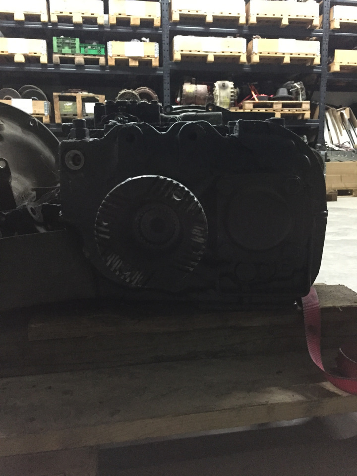 Gebrauchtes Getriebe MAN TGL 8.180, Typ : S6 - 850 TO LL, Artikel - Nr. : 81.32004 - 6139 - Pārnesumkārba - Kravas automašīna: foto 3 Gebrauchtes Getriebe MAN TGL 8.180, Typ : S6 - 850 TO LL, Artikel - Nr. : 81.32004 - 6139 - Pārnesumkārba - Kravas automašīna: foto 3