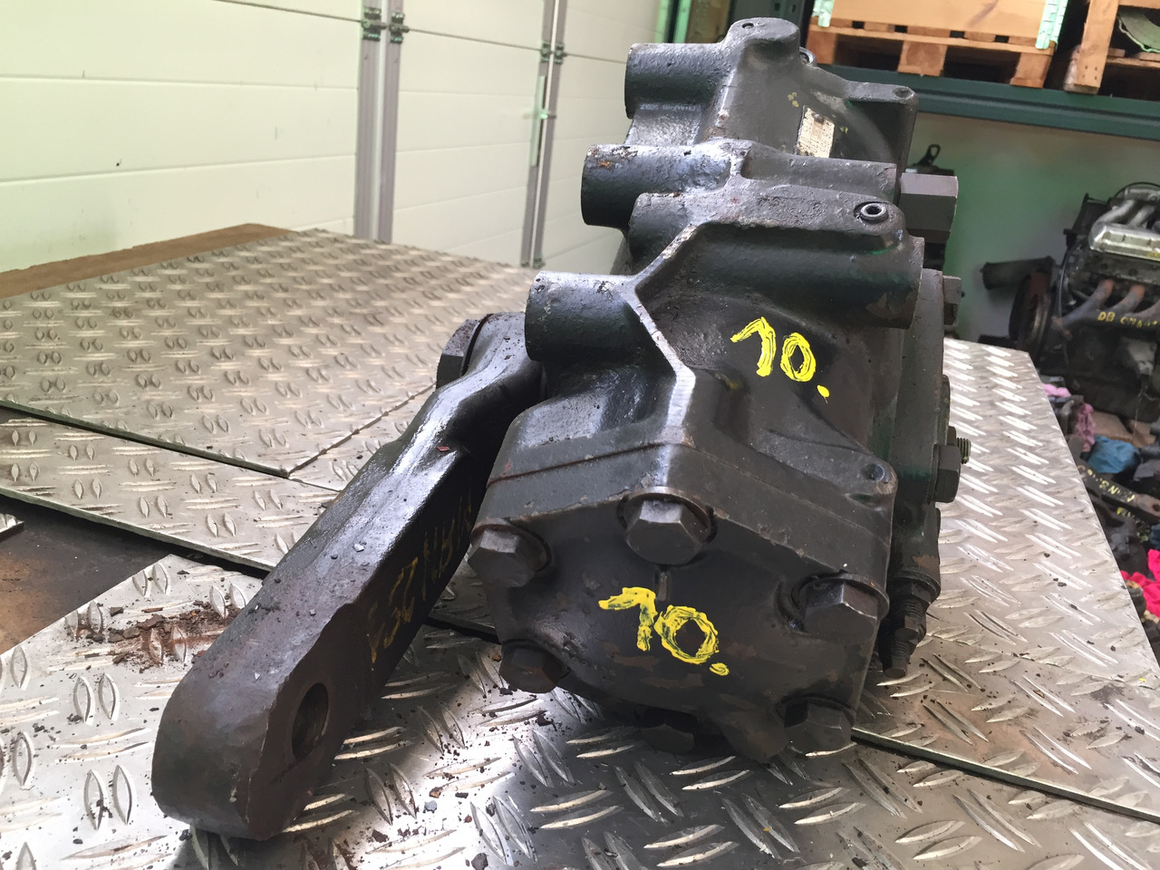 Gebrauchtes Lenkgetriebe MAN F 8, 24.291, Artikel - Nr.: 81.9999 - 9999 - Stūres mehānisms - Kravas automašīna: foto 4 Gebrauchtes Lenkgetriebe MAN F 8, 24.291, Artikel - Nr.: 81.9999 - 9999 - Stūres mehānisms - Kravas automašīna: foto 4