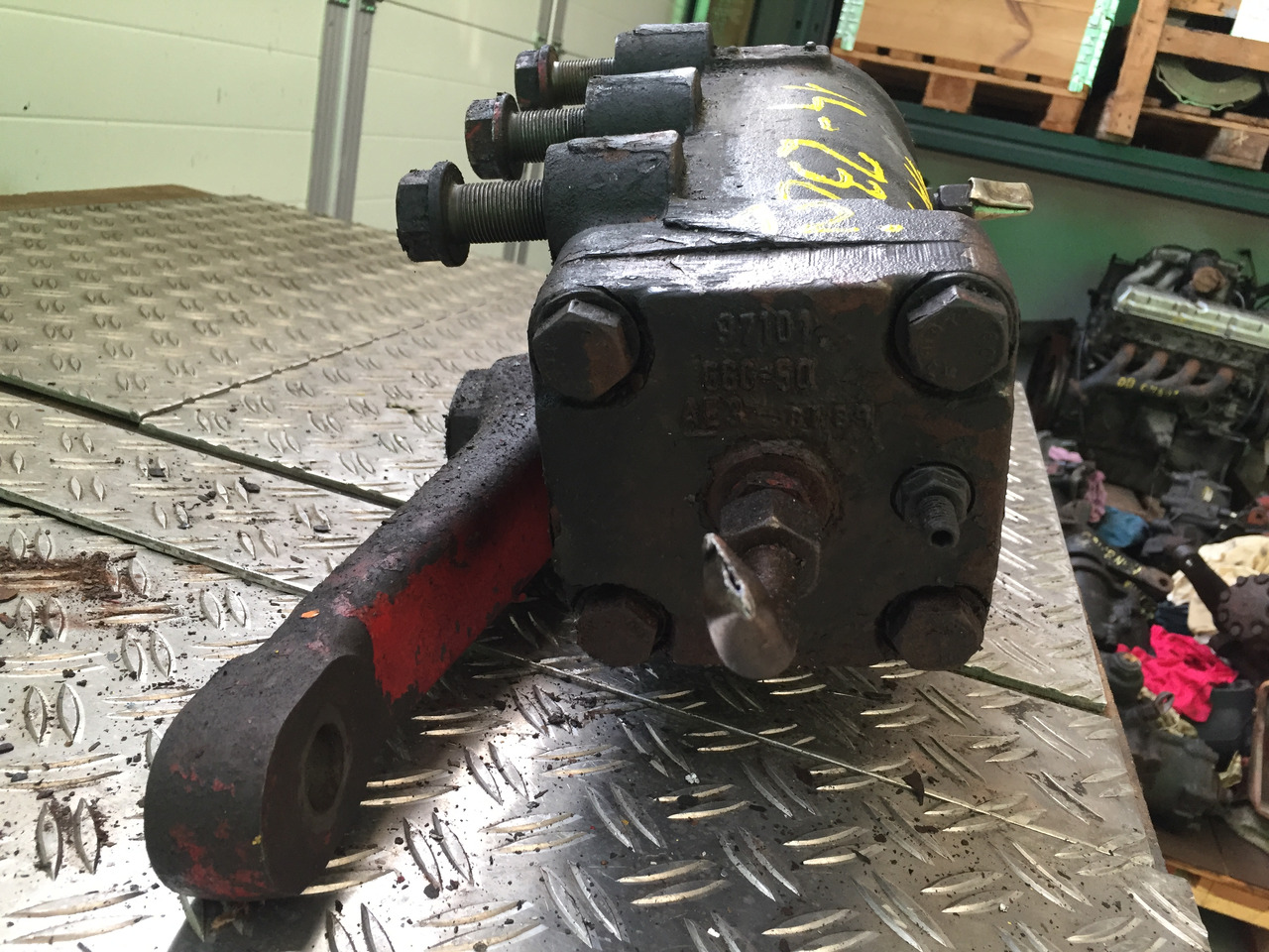 Gebrauchtes Lenkgetriebe MAN F90, 14.232, Artikel - Nr.: 81.9999 - 9999 - Stūres mehānisms - Kravas automašīna: foto 2 Gebrauchtes Lenkgetriebe MAN F90, 14.232, Artikel - Nr.: 81.9999 - 9999 - Stūres mehānisms - Kravas automašīna: foto 2