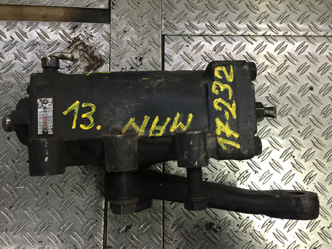 Gebrauchtes Lenkgetriebe MAN F90, 17.232, Artikel - Nr.: 81.9999 - 9999 - Stūres mehānisms - Kravas automašīna: foto 5 Gebrauchtes Lenkgetriebe MAN F90, 17.232, Artikel - Nr.: 81.9999 - 9999 - Stūres mehānisms - Kravas automašīna: foto 5