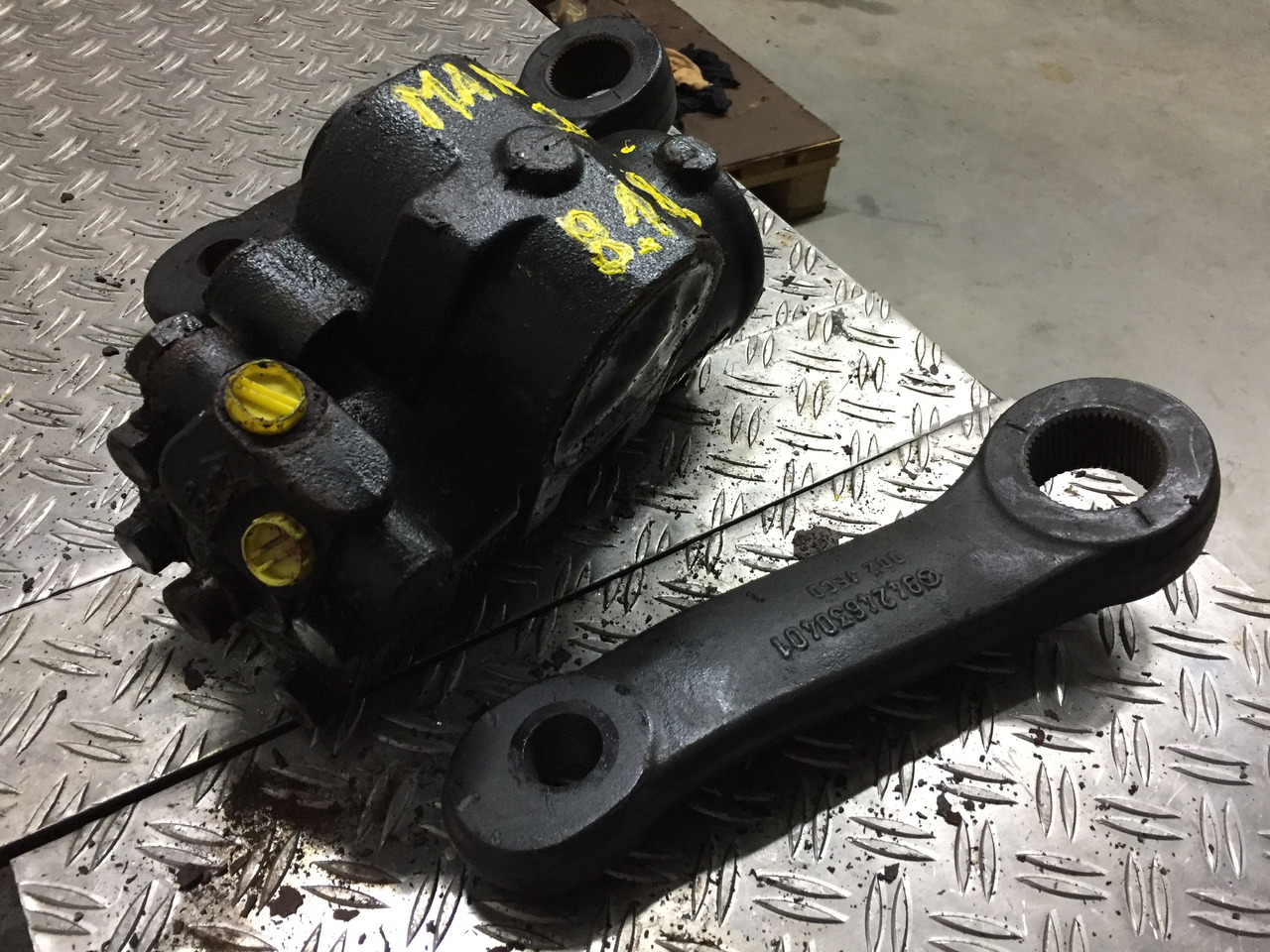 Gebrauchtes Lenkgetriebe MAN TGL, 8.180, Artikel - Nr.: 81.9999 - 9999 - Stūres mehānisms - Kravas automašīna: foto 2 Gebrauchtes Lenkgetriebe MAN TGL, 8.180, Artikel - Nr.: 81.9999 - 9999 - Stūres mehānisms - Kravas automašīna: foto 2