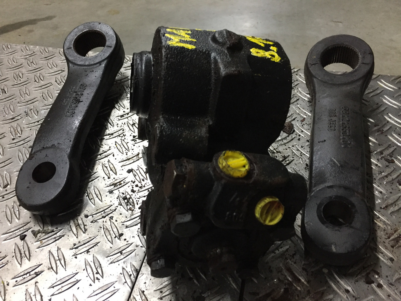 Gebrauchtes Lenkgetriebe MAN TGL, 8.180, Artikel - Nr.: 81.9999 - 9999 - Stūres mehānisms - Kravas automašīna: foto 3 Gebrauchtes Lenkgetriebe MAN TGL, 8.180, Artikel - Nr.: 81.9999 - 9999 - Stūres mehānisms - Kravas automašīna: foto 3