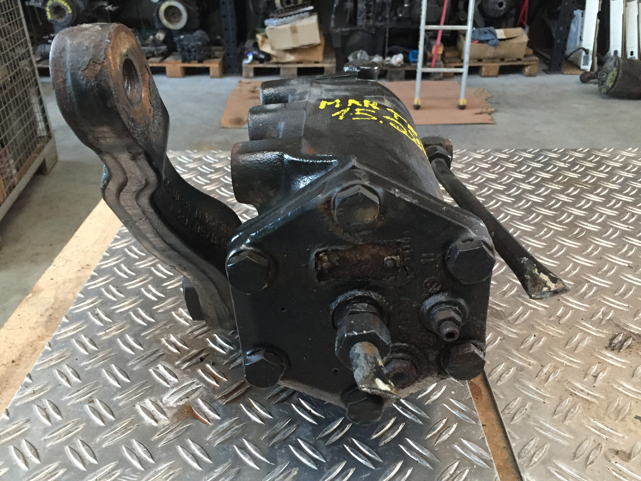 Gebrauchtes Lenkgetriebe, MAN TGM 15.280, Artikel - Nr. : 85.46200 - 6019 - Stūres mehānisms - Kravas automašīna: foto 4 Gebrauchtes Lenkgetriebe, MAN TGM 15.280, Artikel - Nr. : 85.46200 - 6019 - Stūres mehānisms - Kravas automašīna: foto 4