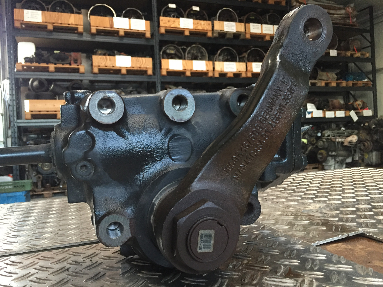 Gebrauchtes Lenkgetriebe, MAN TGM 15.280, Artikel - Nr. : 85.46200 - 6019 - Stūres mehānisms - Kravas automašīna: foto 2 Gebrauchtes Lenkgetriebe, MAN TGM 15.280, Artikel - Nr. : 85.46200 - 6019 - Stūres mehānisms - Kravas automašīna: foto 2