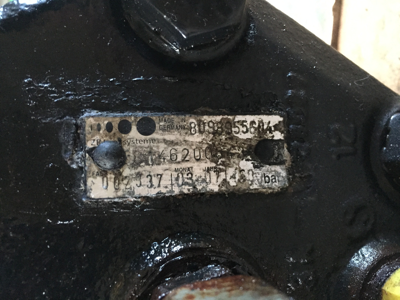 Gebrauchtes Lenkgetriebe, mechanisch, MAN TGA 26.440 XXL, Artikel - Nr. : 81.46200 - 6427 - Stūres mehānisms - Kravas automašīna: foto 3 Gebrauchtes Lenkgetriebe, mechanisch, MAN TGA 26.440 XXL, Artikel - Nr. : 81.46200 - 6427 - Stūres mehānisms - Kravas automašīna: foto 3