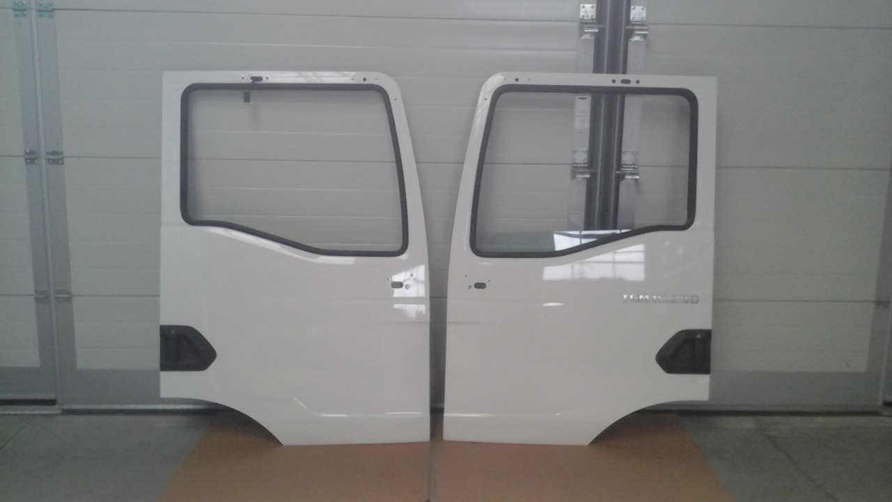 Neuwertige Türen, links und rechts, MAN TGM / TG3 15.290 Rohtüre, Artikel - Nr: 81.62600 - 4143 / 44 - Durvis un rezerves daļas - Kravas automašīna: foto 3 Neuwertige Türen, links und rechts, MAN TGM / TG3 15.290 Rohtüre, Artikel - Nr: 81.62600 - 4143 / 44 - Durvis un rezerves daļas - Kravas automašīna: foto 3