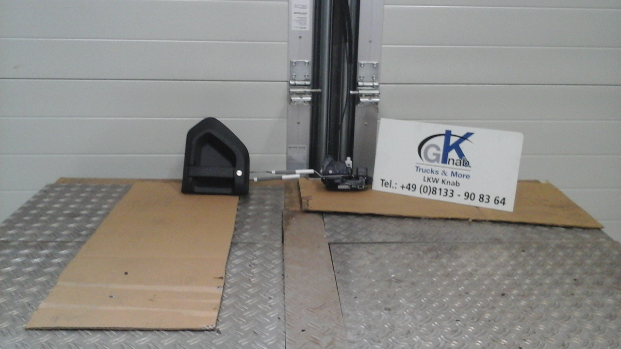 Neuwertige Türschloss Zentralverriegelung links, MAN TGM / TG3, Artikel - Nr.: 81.62680 - 5025 - Durvis un rezerves daļas - Kravas automašīna: foto 1 Neuwertige Türschloss Zentralverriegelung links, MAN TGM / TG3, Artikel - Nr.: 81.62680 - 5025 - Durvis un rezerves daļas - Kravas automašīna: foto 1