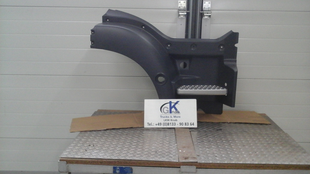 Neuwertiger MAN TGM / TG3 Einstiegkotflügel kurz, komplett, rechts Artikel - Nr.: 81.61520 - 0210 - Spārns - Kravas automašīna: foto 2 Neuwertiger MAN TGM / TG3 Einstiegkotflügel kurz, komplett, rechts Artikel - Nr.: 81.61520 - 0210 - Spārns - Kravas automašīna: foto 2