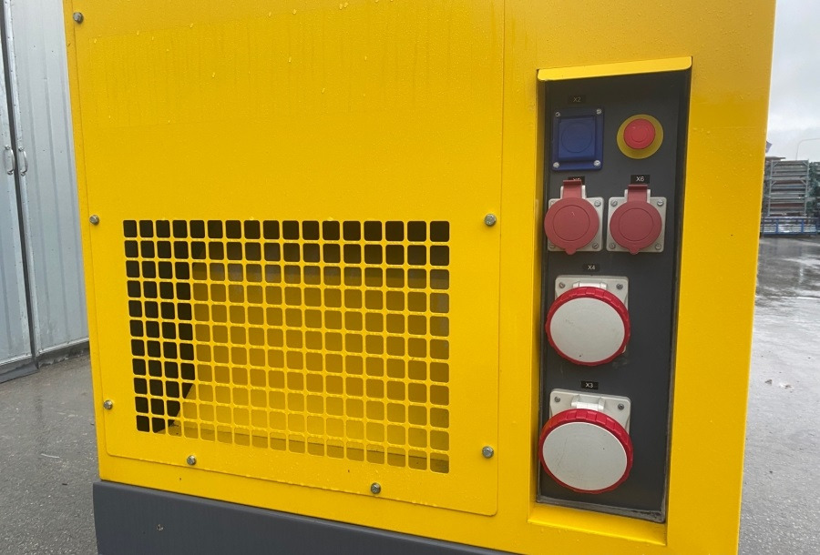 ATLAS Copco Qas 100 - Elektroģenerators: foto 4 ATLAS Copco Qas 100 - Elektroģenerators: foto 4