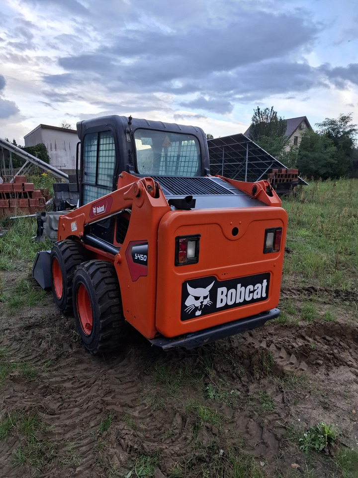BOBCAT S450 - Kompaktiekrāvējs: foto 2 BOBCAT S450 - Kompaktiekrāvējs: foto 2