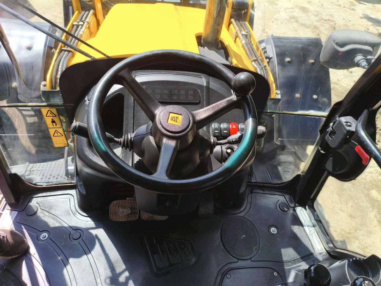 JCB 4CX līzingu JCB 4CX: foto 8