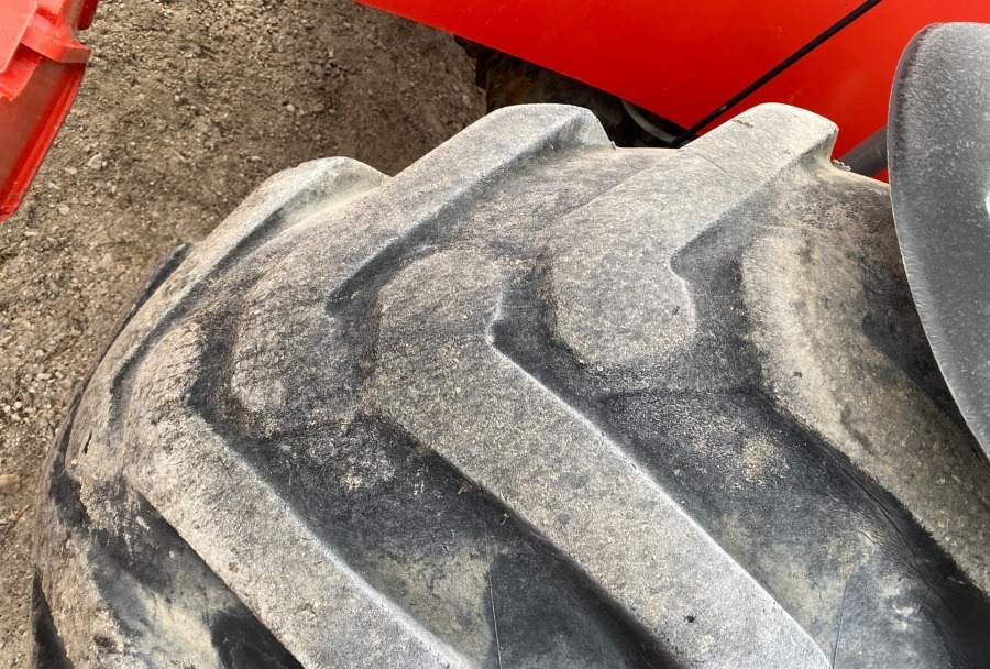 MANITOU MT 1840 - Teleskopiskais riteņu iekrāvējs: foto 5 MANITOU MT 1840 - Teleskopiskais riteņu iekrāvējs: foto 5