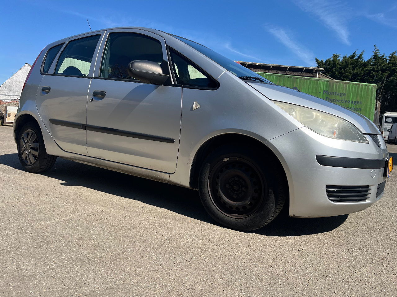 Mitsubishi Colt 1.3 Airco - Vieglā automašīna: foto 4 Mitsubishi Colt 1.3 Airco - Vieglā automašīna: foto 4