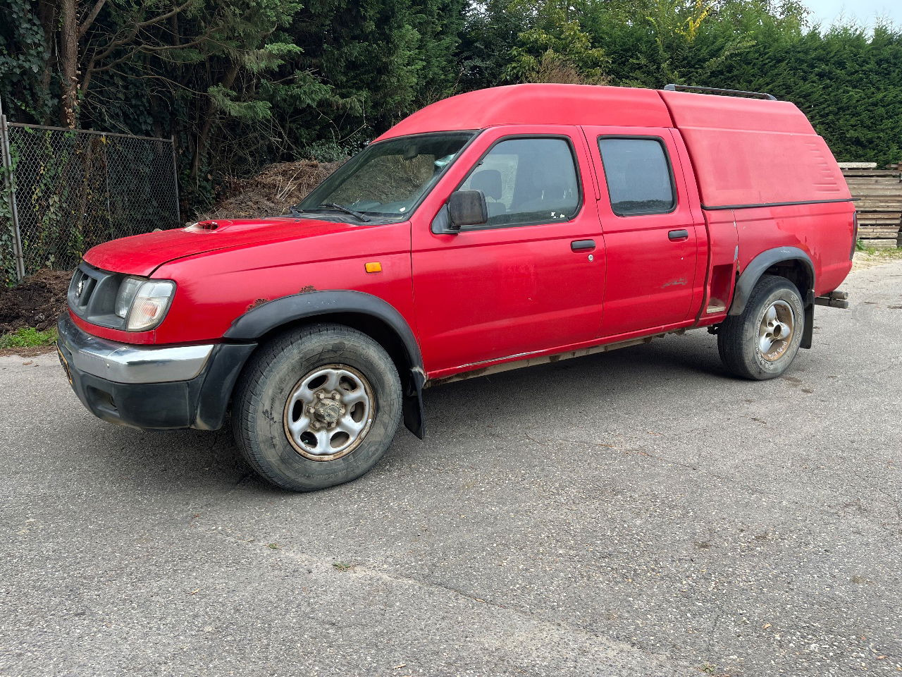 Nissan 4x4 - Pikaps: foto 1 Nissan 4x4 - Pikaps: foto 1