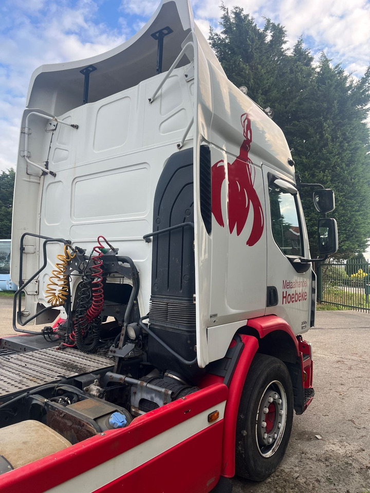 Renault Premium 320 - Vilcējs: foto 4 Renault Premium 320 - Vilcējs: foto 4