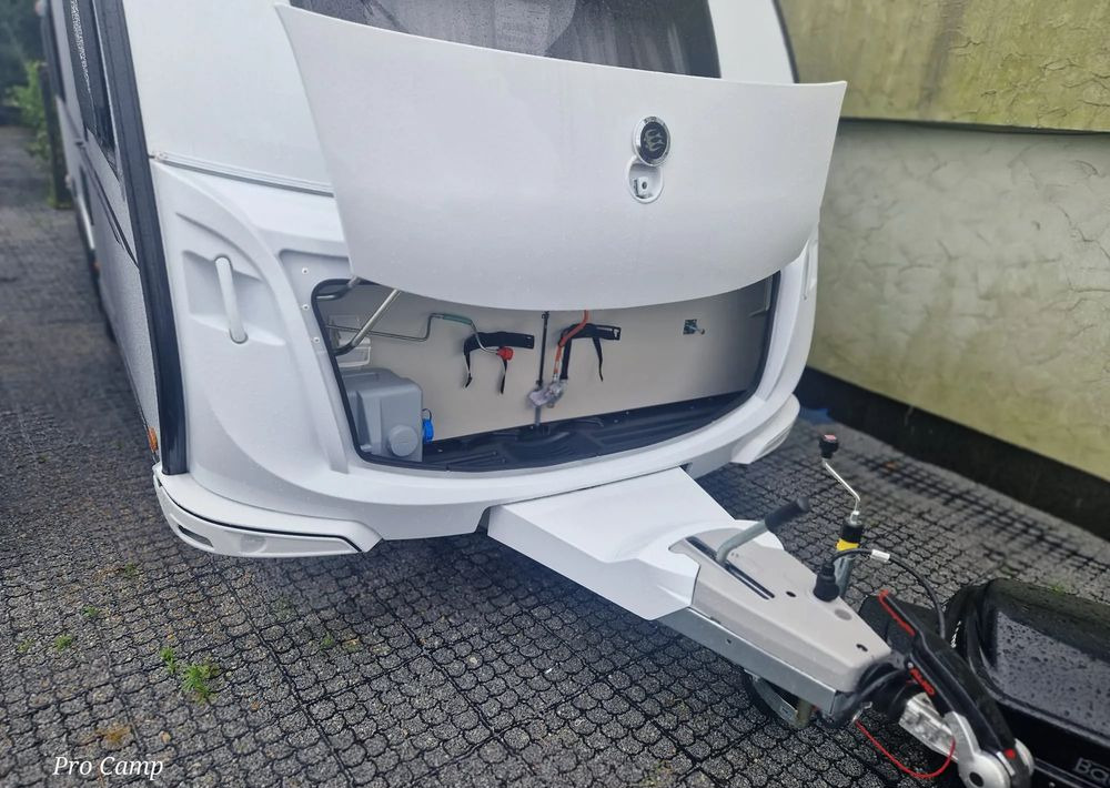 KNAUS SUDWIND 750 UFK SCANDINAVIAN SELECTION - Dzīvojamais treileris: foto 3 KNAUS SUDWIND 750 UFK SCANDINAVIAN SELECTION - Dzīvojamais treileris: foto 3