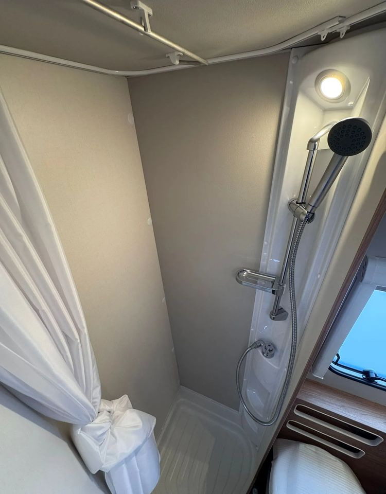 Jaunā Dzīvojamais treileris Weinsberg CaraOne 550 QDK: foto 25