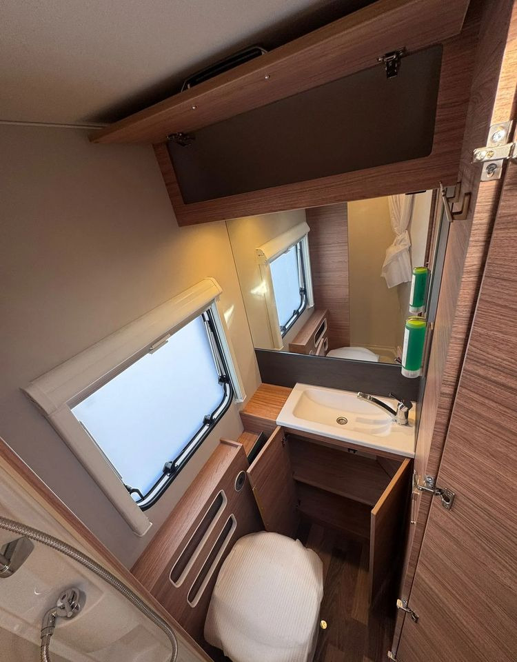 Jaunā Dzīvojamais treileris Weinsberg CaraOne 550 QDK: foto 24