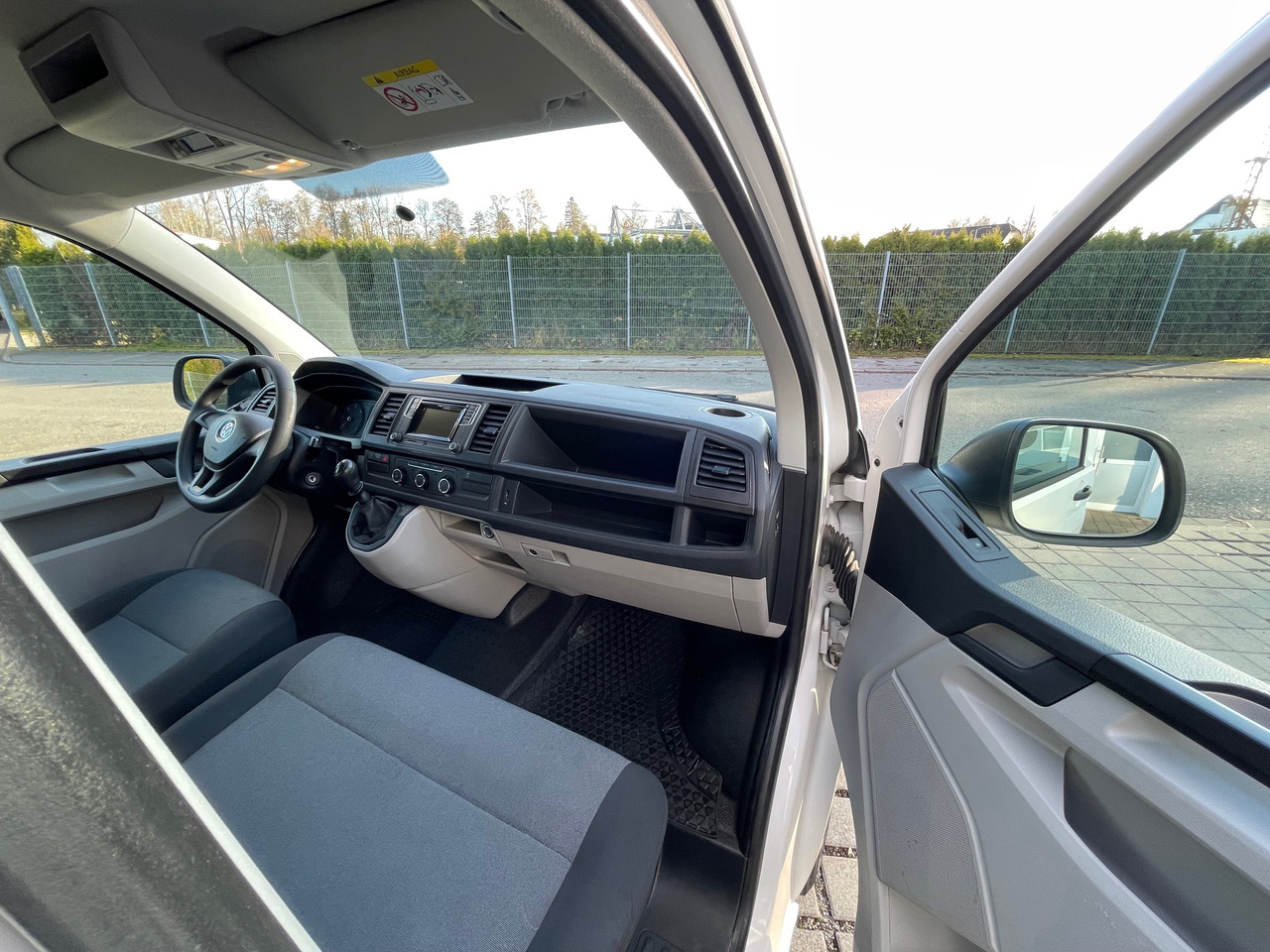 Kravas mikroautobuss VOLKSWAGEN T6 Transporter Klima/PDC/AHK/Standheizung: foto 12