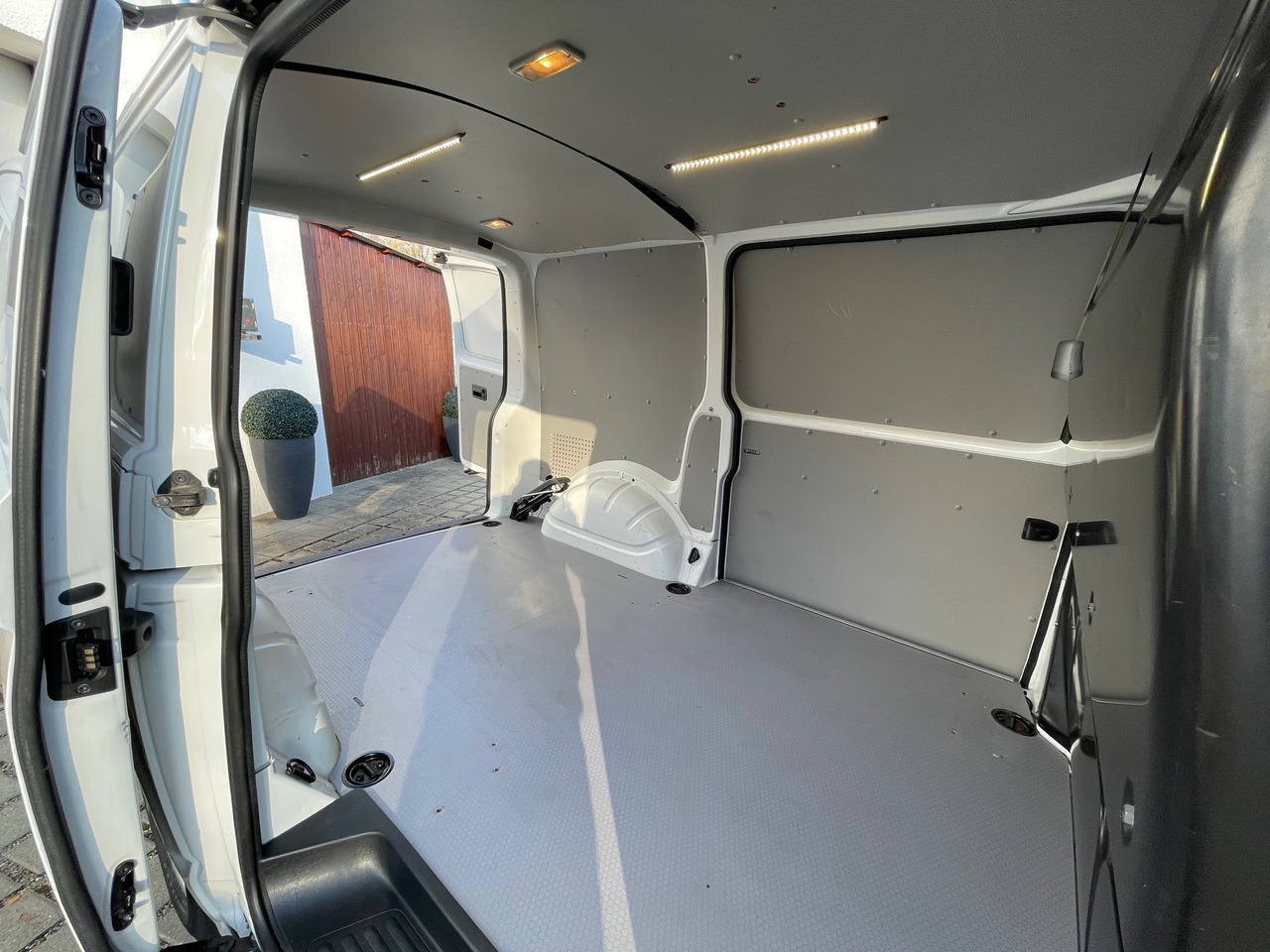 Kravas mikroautobuss VOLKSWAGEN T6 Transporter Klima/PDC/AHK/Standheizung: foto 8