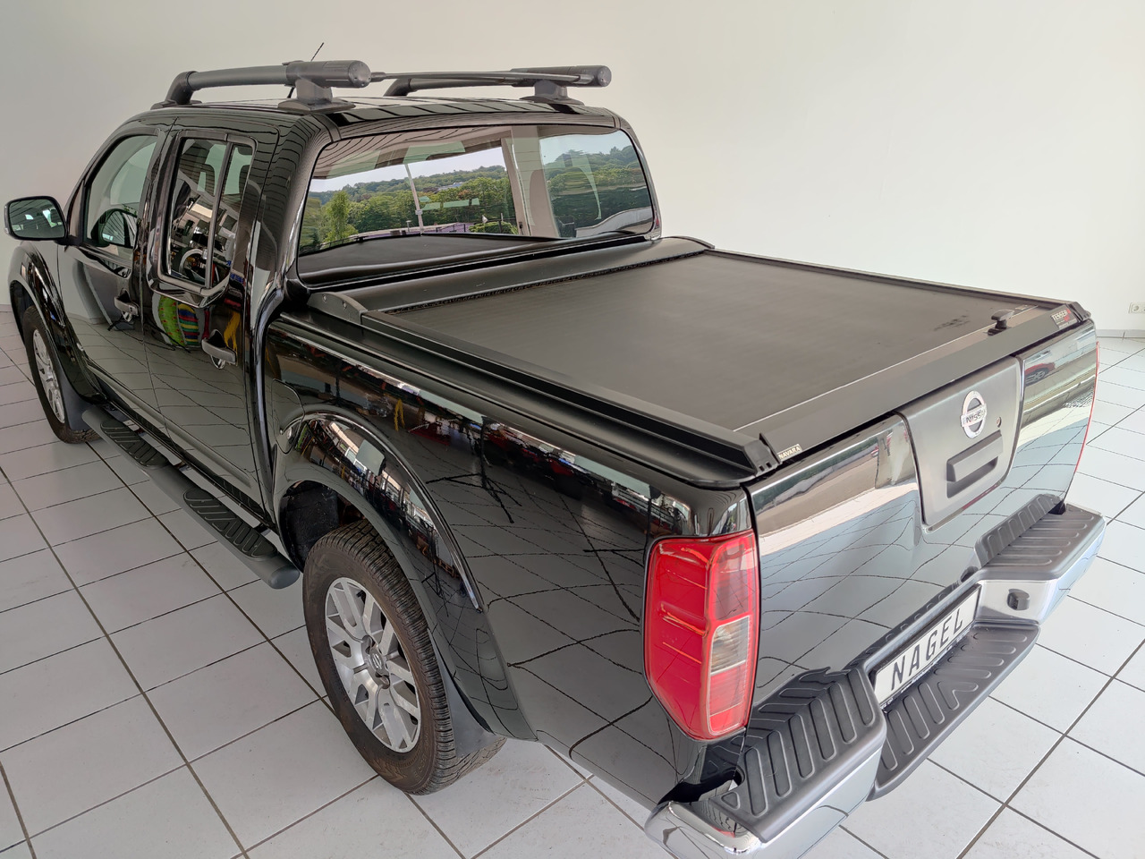 Nissan Navara Pickup (D40M)(05.2005->) Double Cab LE V6 4X4 Navi Kam Leder SHZ AHK - Pikaps: foto 5 Nissan Navara Pickup (D40M)(05.2005->) Double Cab LE V6 4X4 Navi Kam Leder SHZ AHK - Pikaps: foto 5