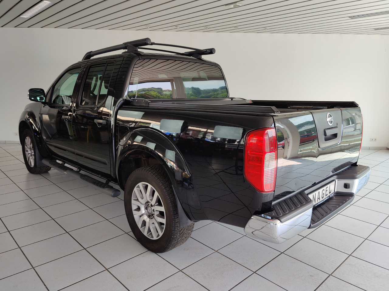 Nissan Navara Pickup (D40M)(05.2005->) Double Cab LE V6 4X4 Navi Kam Leder SHZ AHK - Pikaps: foto 4 Nissan Navara Pickup (D40M)(05.2005->) Double Cab LE V6 4X4 Navi Kam Leder SHZ AHK - Pikaps: foto 4