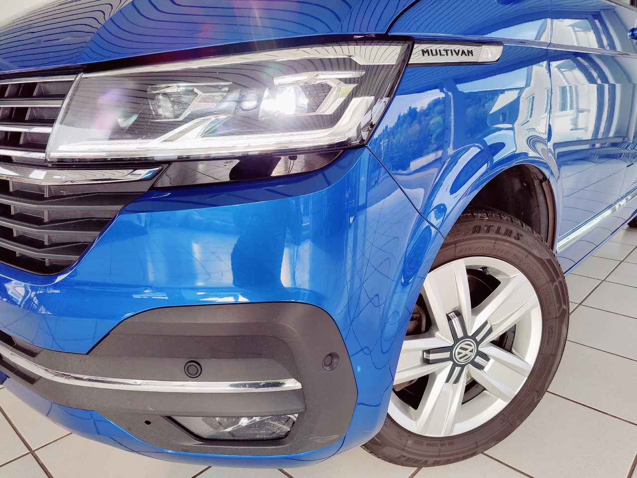 Volkswagen T6.1 Multivan Cruise*DAB+*Rükam*Standheizung*AHK Cruise FWD - Mikroautobuss, Pasažieru furgons: foto 2 Volkswagen T6.1 Multivan Cruise*DAB+*Rükam*Standheizung*AHK Cruise FWD - Mikroautobuss, Pasažieru furgons: foto 2