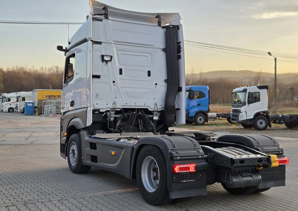 Mercedes-Benz Actros 1845/ Retarder olejowy/Klima Postojowa / Aktywny tempomat ACC/ - Vilcējs: foto 4 Mercedes-Benz Actros 1845/ Retarder olejowy/Klima Postojowa / Aktywny tempomat ACC/ - Vilcējs: foto 4