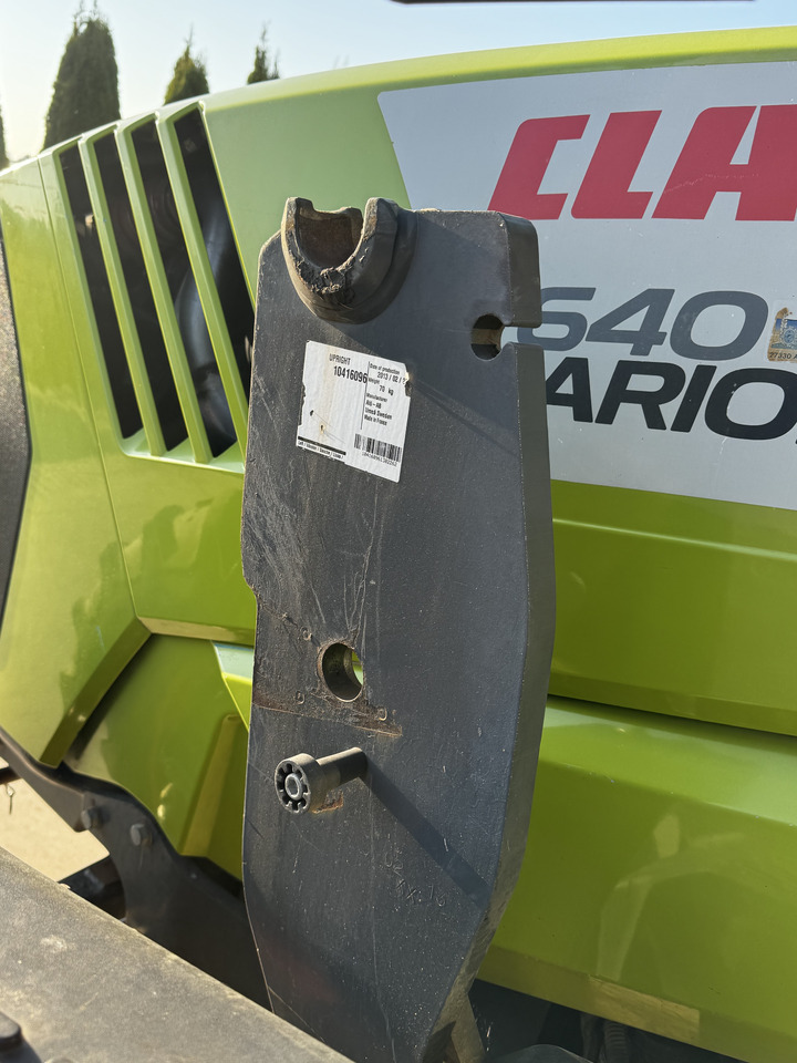 Claas Arion 640 - Traktors: foto 5 Claas Arion 640 - Traktors: foto 5