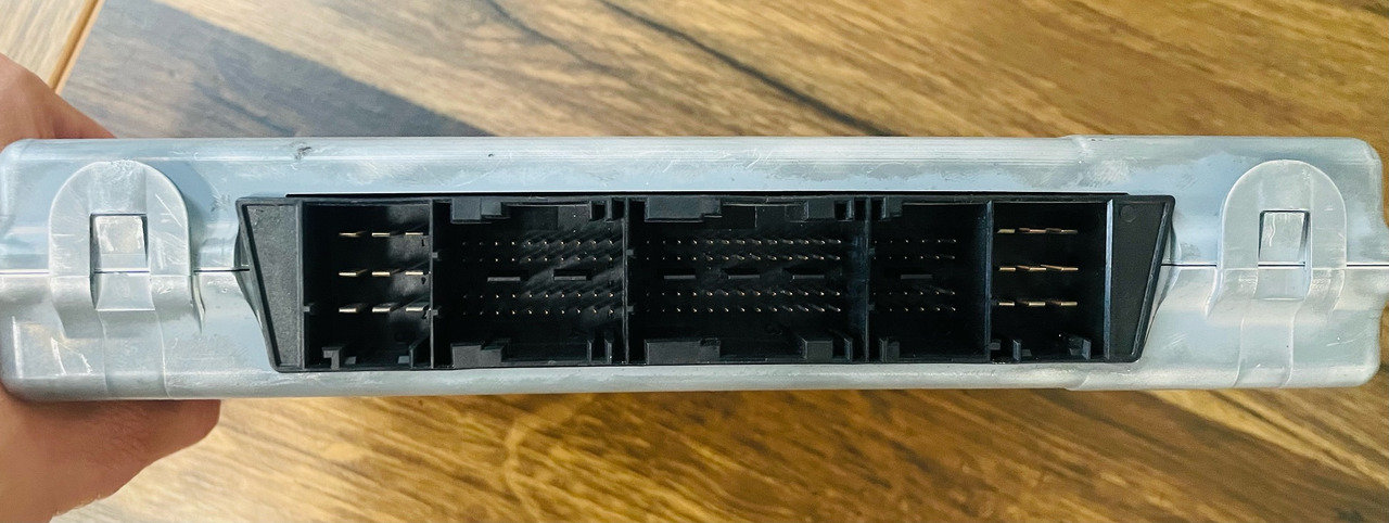 DAF Control Unit VIC3-DEP used - Elektroniskais vadības bloks (ECU) - Kravas automašīna: foto 3 DAF Control Unit VIC3-DEP used - Elektroniskais vadības bloks (ECU) - Kravas automašīna: foto 3