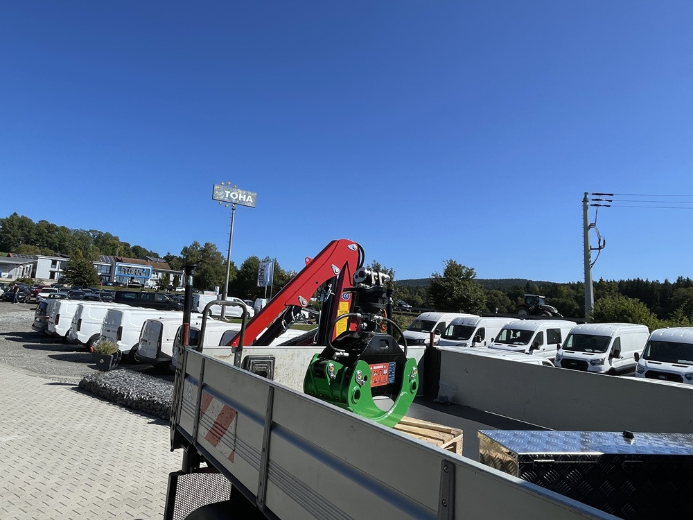 Unimog U318 - UHN mit Ladekran und Forstgreifer , Traumzustand - Kravas auto ar manipulatoru: foto 3 Unimog U318 - UHN mit Ladekran und Forstgreifer , Traumzustand - Kravas auto ar manipulatoru: foto 3