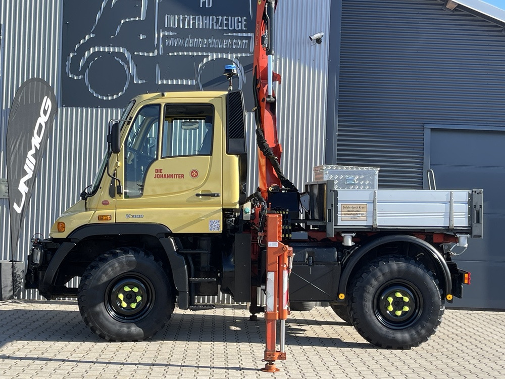 Unimog Unimog U300 mit Mega Kran , erst 28 Tkm - Kravas auto ar manipulatoru: foto 4 Unimog Unimog U300 mit Mega Kran , erst 28 Tkm - Kravas auto ar manipulatoru: foto 4