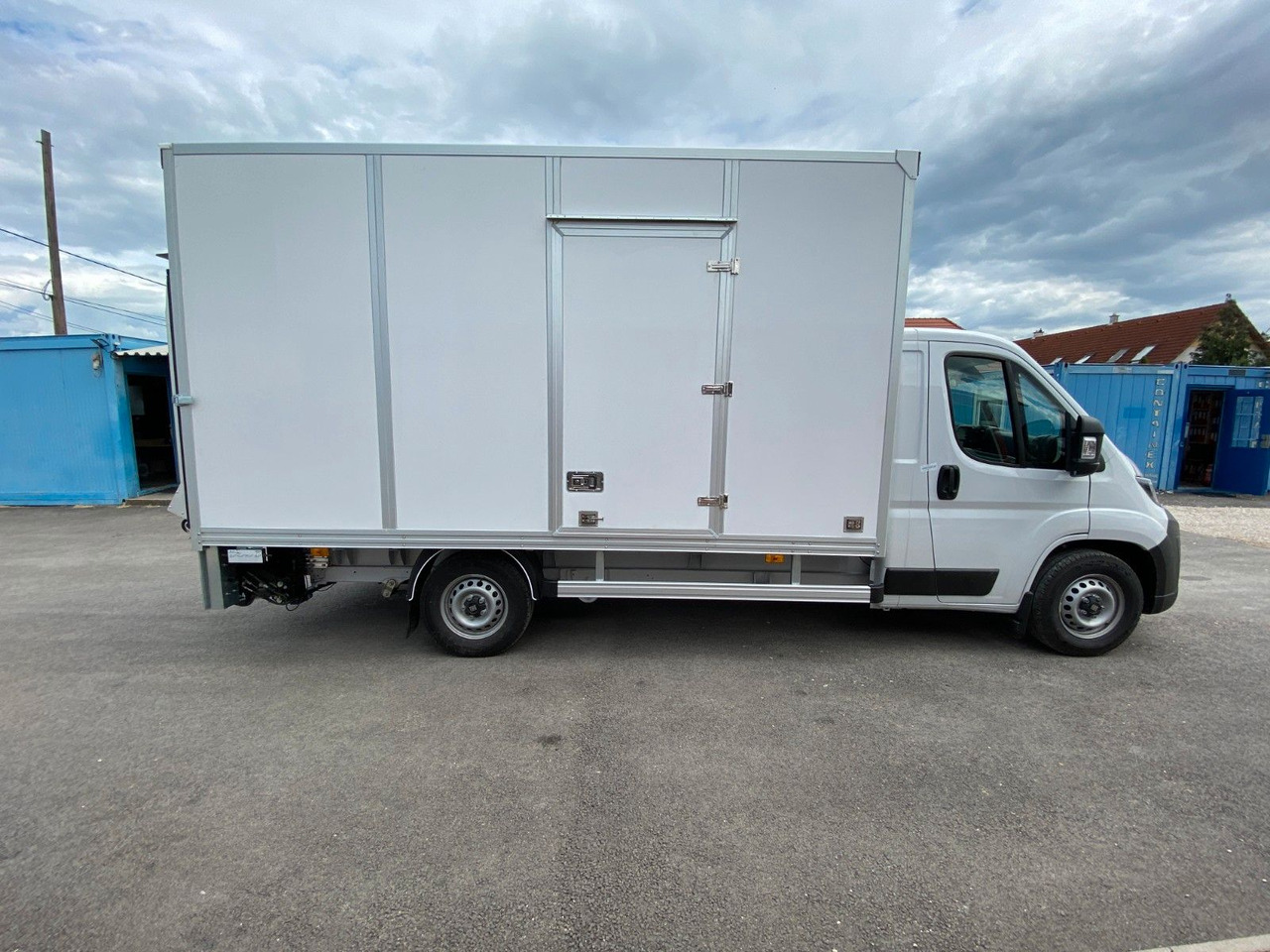 Fiat Ducato KOFFER+LBW L4 140 Multijet Maxi - Furgons ar slēgtā virsbūve: foto 5 Fiat Ducato KOFFER+LBW L4 140 Multijet Maxi - Furgons ar slēgtā virsbūve: foto 5