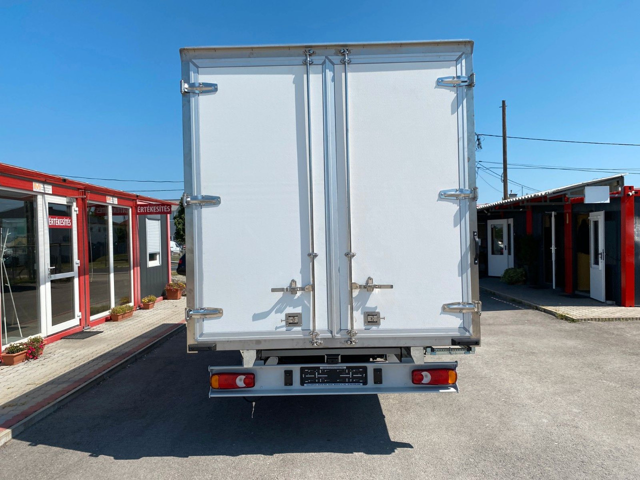 Fiat Ducato KOFFER - Furgons ar slēgtā virsbūve: foto 5 Fiat Ducato KOFFER - Furgons ar slēgtā virsbūve: foto 5