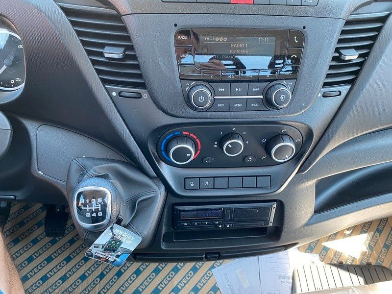 Iveco Daily 70C18H Dreiseitenkipper Iveco Daily 70C18H Dreiseitenkipper - Komercauto pašizgāzējs: foto 2 Iveco Daily 70C18H Dreiseitenkipper Iveco Daily 70C18H Dreiseitenkipper - Komercauto pašizgāzējs: foto 2