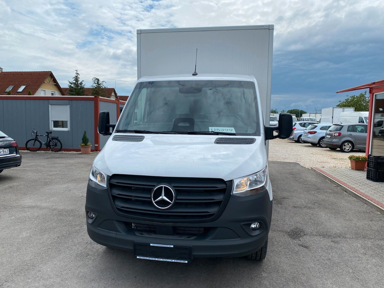 Mercedes-Benz Sprinter 319 Koffer - Furgons ar slēgtā virsbūve: foto 2 Mercedes-Benz Sprinter 319 Koffer - Furgons ar slēgtā virsbūve: foto 2