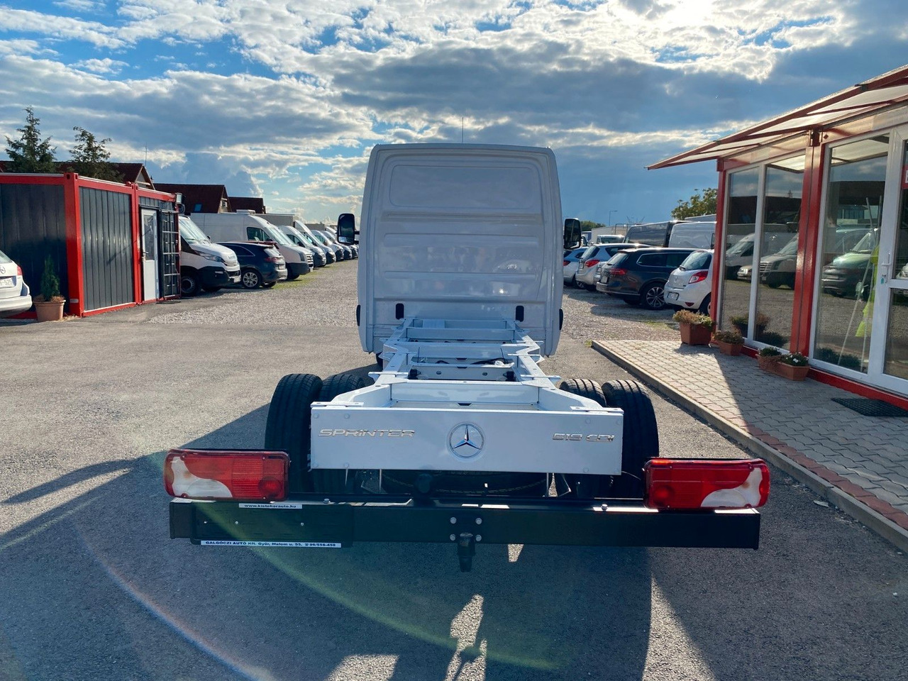 Mercedes-Benz Sprinter 519 Koffer - Furgons ar slēgtā virsbūve: foto 4 Mercedes-Benz Sprinter 519 Koffer - Furgons ar slēgtā virsbūve: foto 4